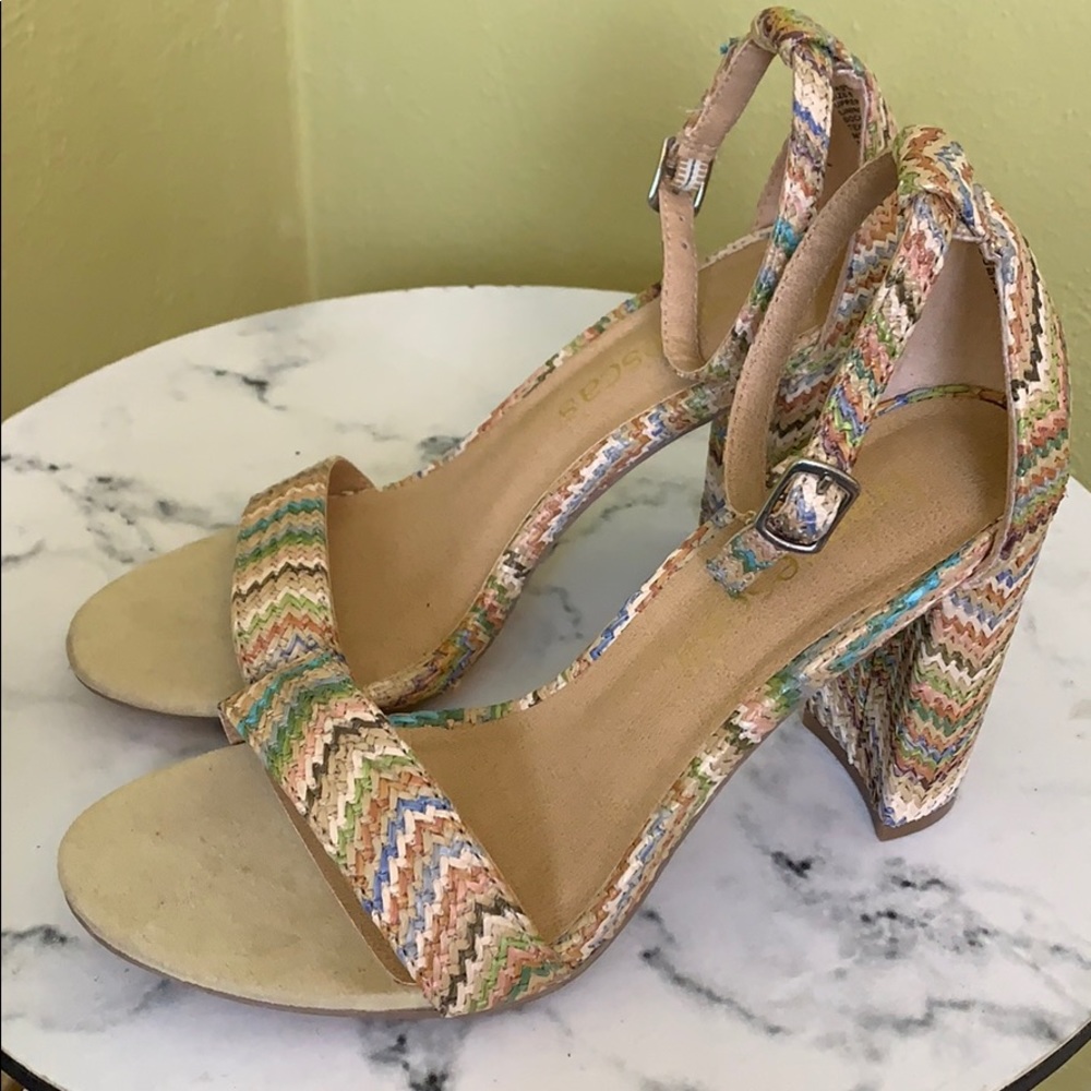 FRANCESCAS MULTICOLOR WOVEN HEEL